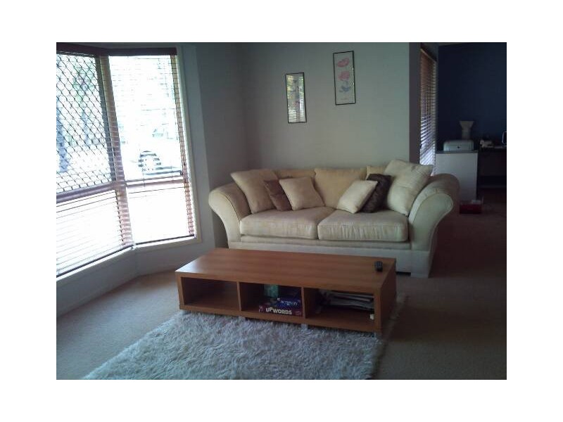 8 Alex Ave, Ningi QLD 4511