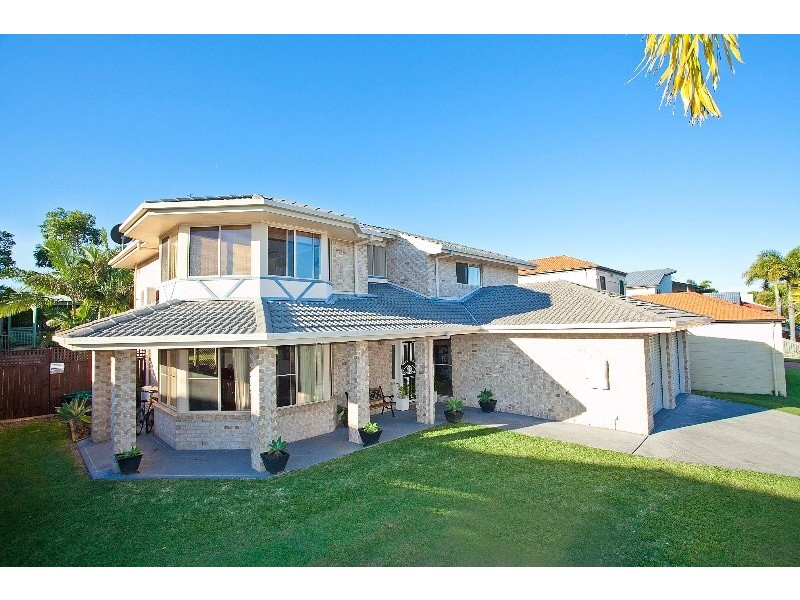 227 Endeavour Drive, Banksia Beach QLD 4507