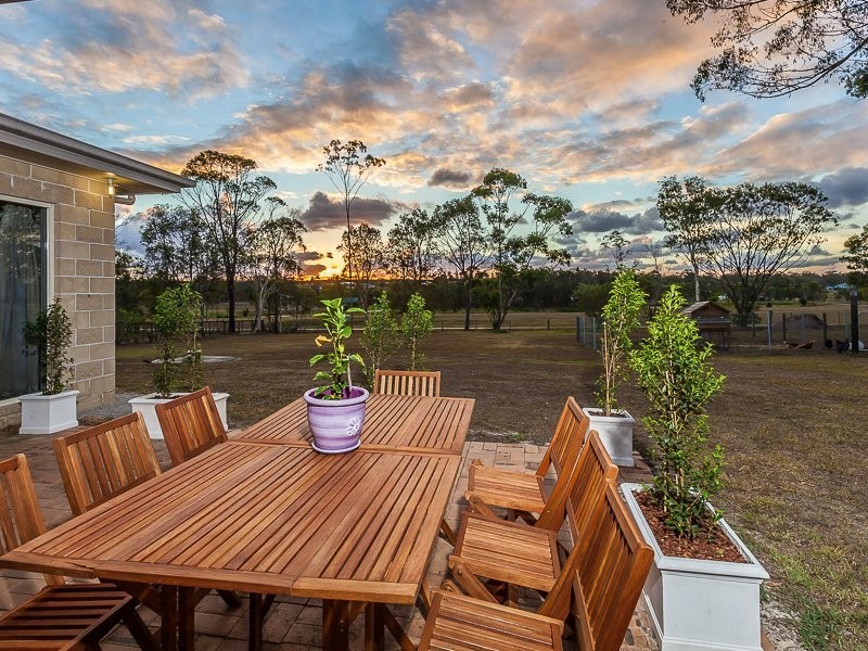 115 Hall Road, Elimbah QLD 4516