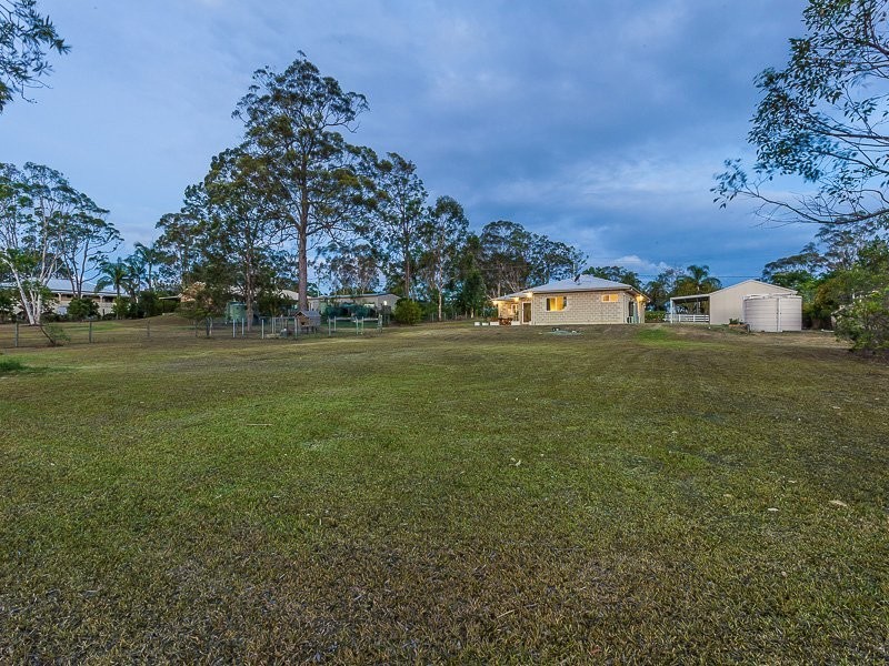115 Hall Road, Elimbah QLD 4516