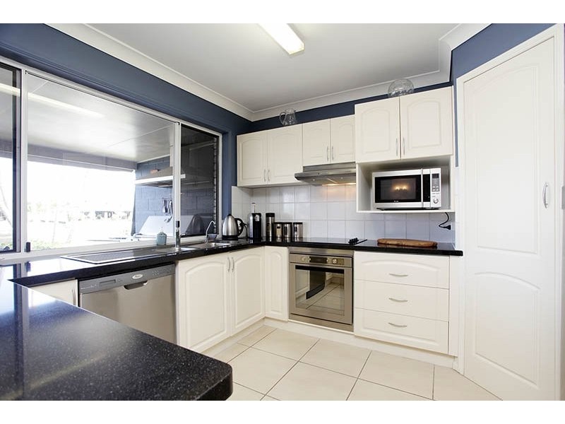 1/15 Bass Court, Bribie Island QLD 4507