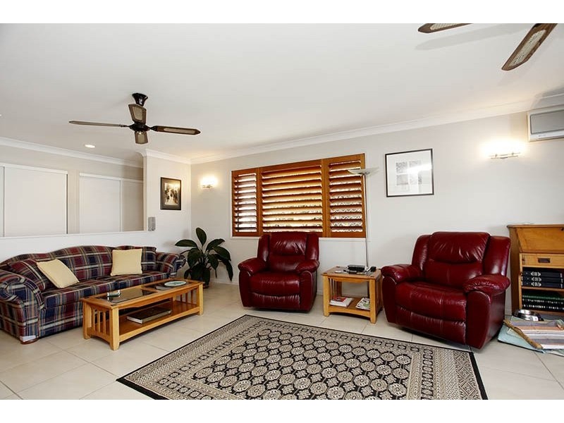 1/15 Bass Court, Bribie Island QLD 4507