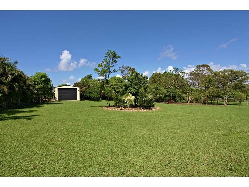 21 Wrenaus Way, Ningi QLD 4511