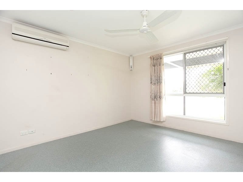 14 Taksan Place, Ningi QLD 4511