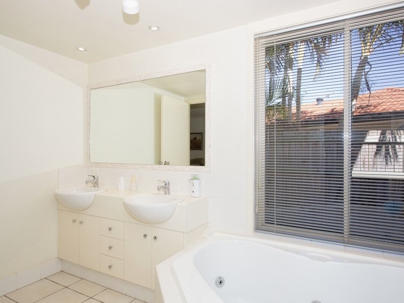 108 Voyagers, Banksia Beach QLD 4507