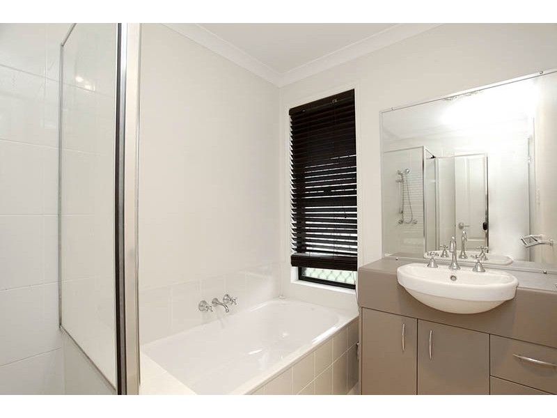 15 Moses Court, Caboolture QLD 4510