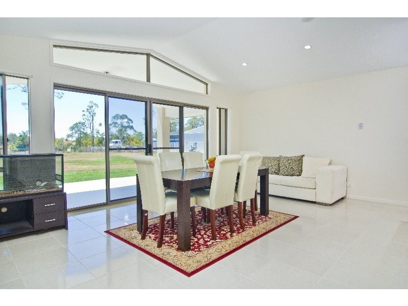 10 Cavanagh Place, Ningi QLD 4511