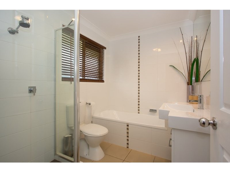 143 Relesah Drive, Ningi QLD 4511