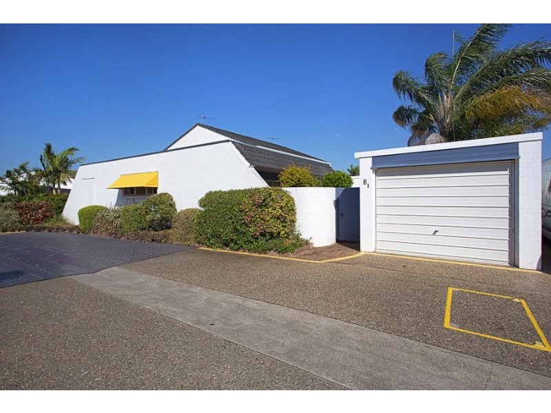 Unit B1 10 Spinnaker Drive, Sandstone Point QLD 4511