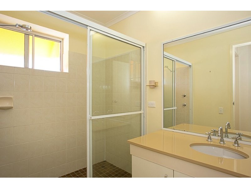 Unit B1 10 Spinnaker Drive, Sandstone Point QLD 4511