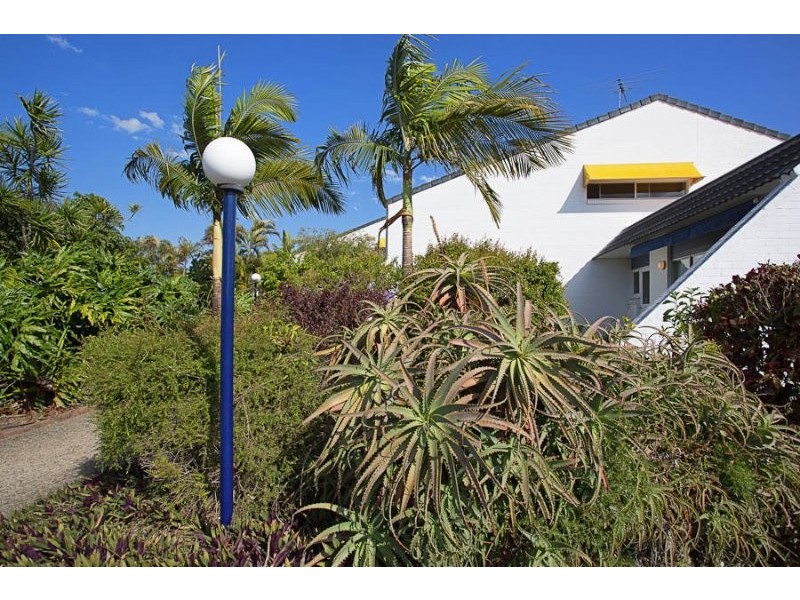 Unit B1 10 Spinnaker Drive, Sandstone Point QLD 4511