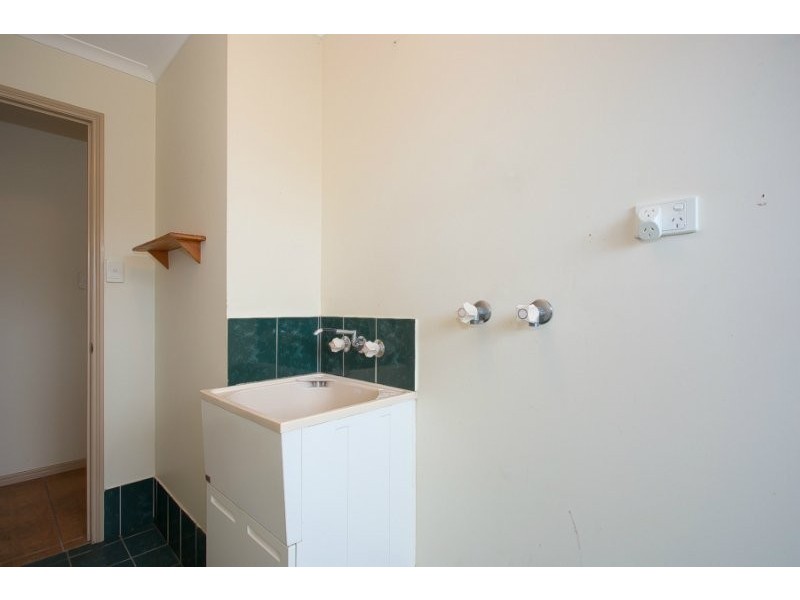 28 Lachlan Cres, Sandstone Point QLD 4511