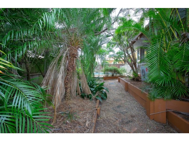 28 Lachlan Cres, Sandstone Point QLD 4511