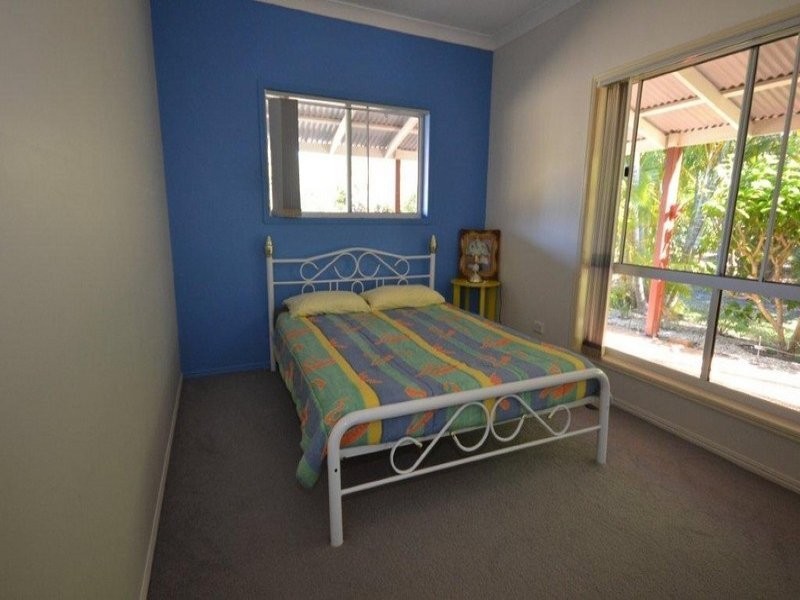 18 Tammy Road, Moore Park Beach QLD 4670