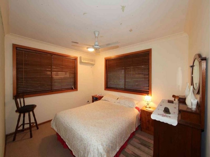 14 Linden Crescent, Qunaba QLD 4670