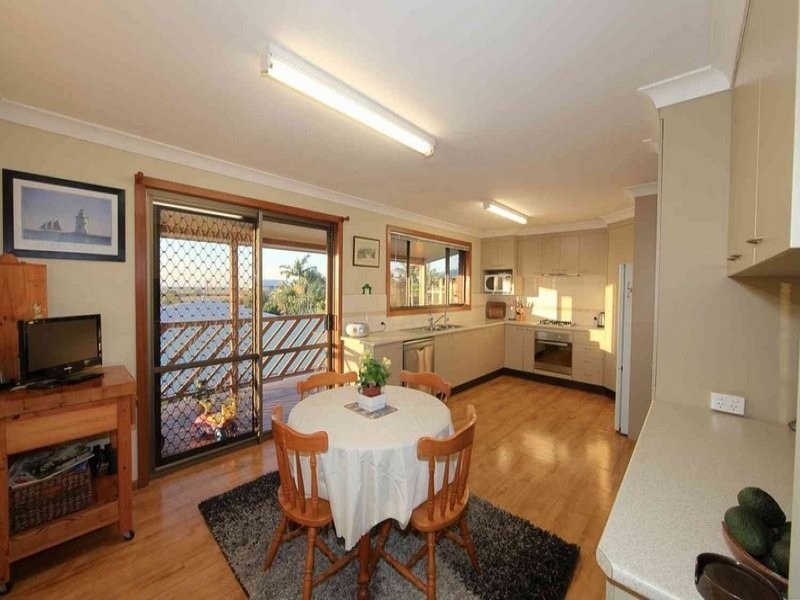 14 Linden Crescent, Qunaba QLD 4670