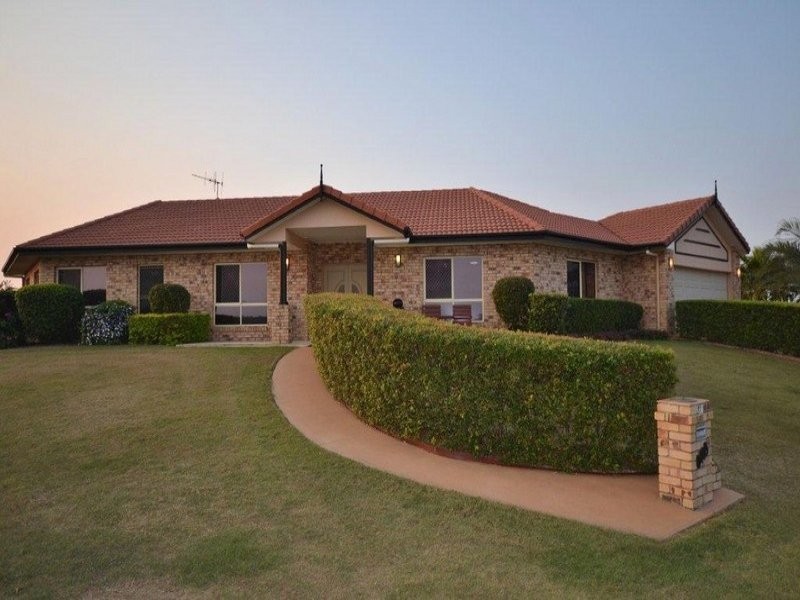 1 Jess Place, Coral Cove QLD 4670