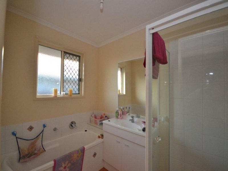 23 Clearview Avenue, Thabeban QLD 4670