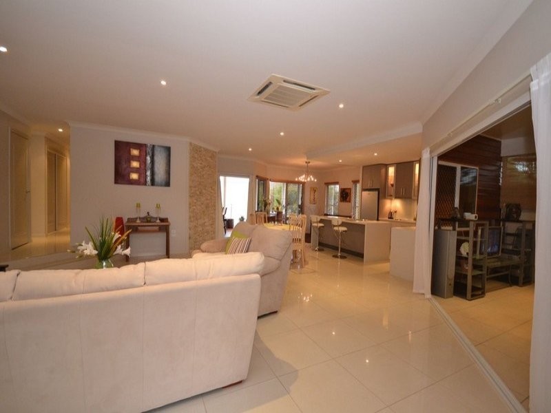 2 Freshwater Drive, Branyan QLD 4670