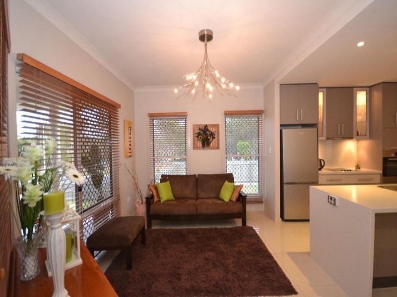 2 Freshwater Drive, Branyan QLD 4670