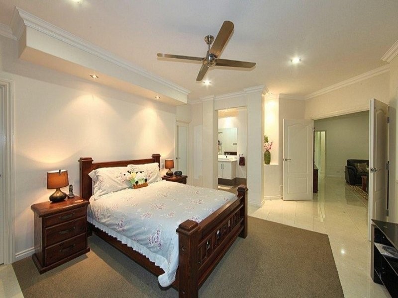 25 Pinto Avenue, Branyan QLD 4670