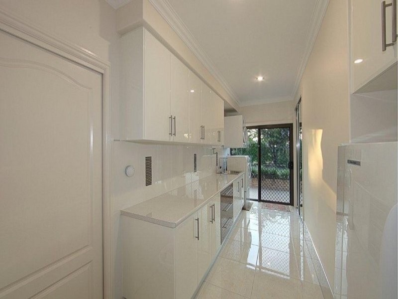 25 Pinto Avenue, Branyan QLD 4670