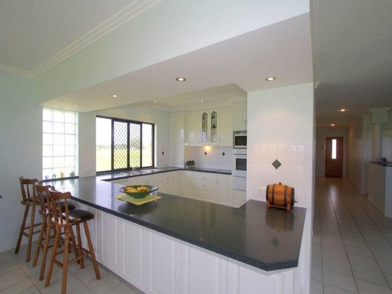 174 Shelley Street, Burnett Heads QLD 4670