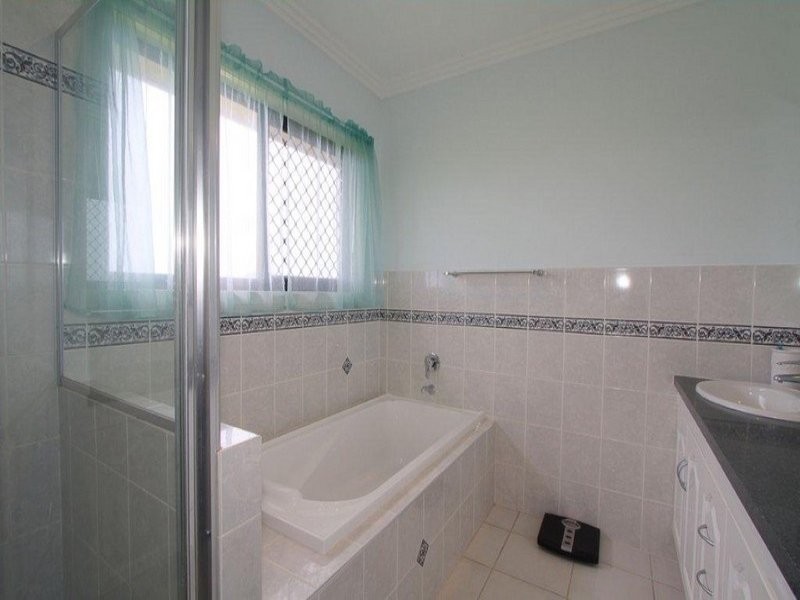 174 Shelley Street, Burnett Heads QLD 4670