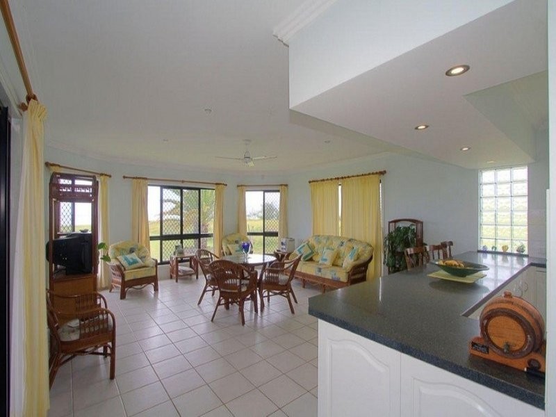 174 Shelley Street, Burnett Heads QLD 4670