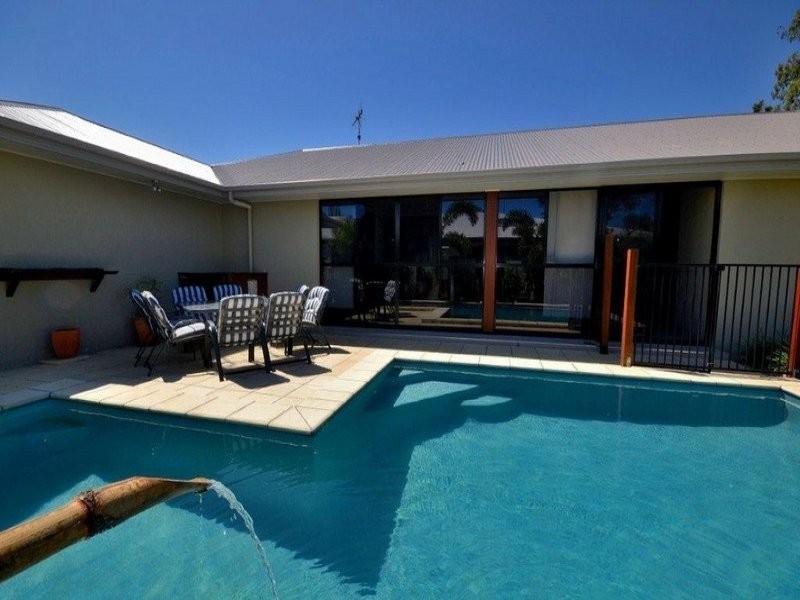 18 Sarra Place, Bundaberg East QLD 4670