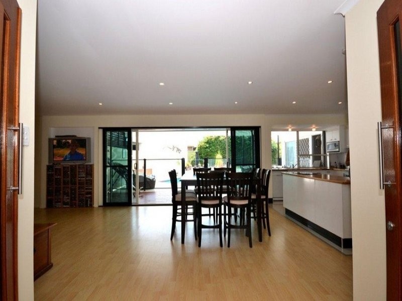 18 Wilson Street, Kepnock QLD 4670