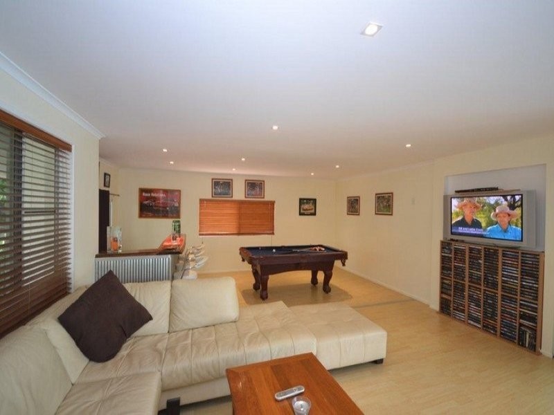 18 Wilson Street, Kepnock QLD 4670