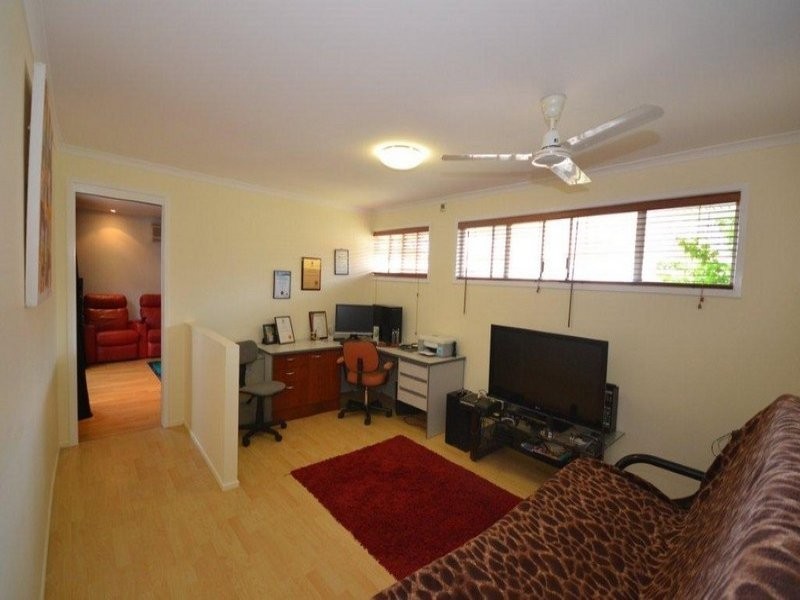 18 Wilson Street, Kepnock QLD 4670