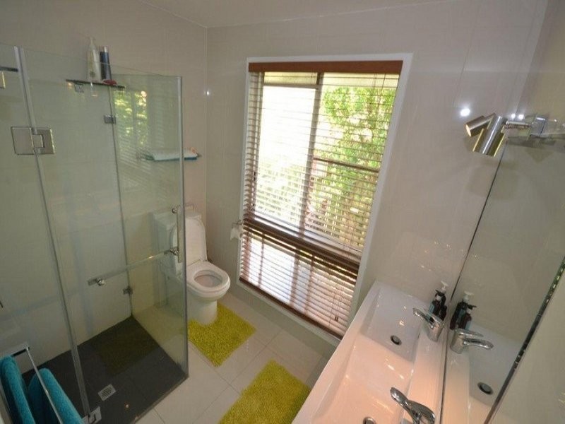 18 Wilson Street, Kepnock QLD 4670