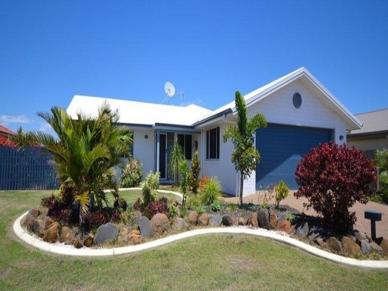 32 Explorers Way, Bargara QLD 4670