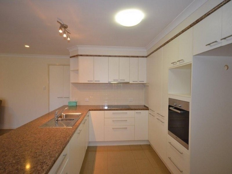 32 Explorers Way, Bargara QLD 4670