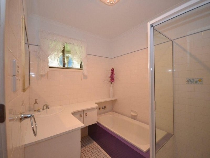 24 Hargreaves Street, Bundaberg South QLD 4670