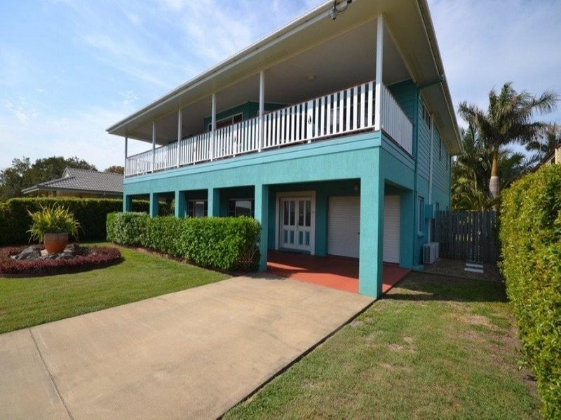 34 Lihs Street, Elliott Heads QLD 4670