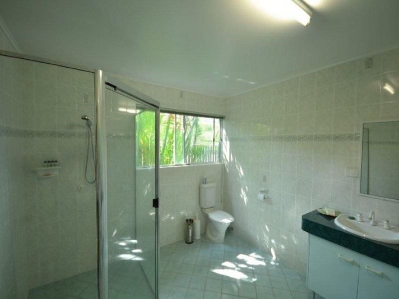 34 Lihs Street, Elliott Heads QLD 4670