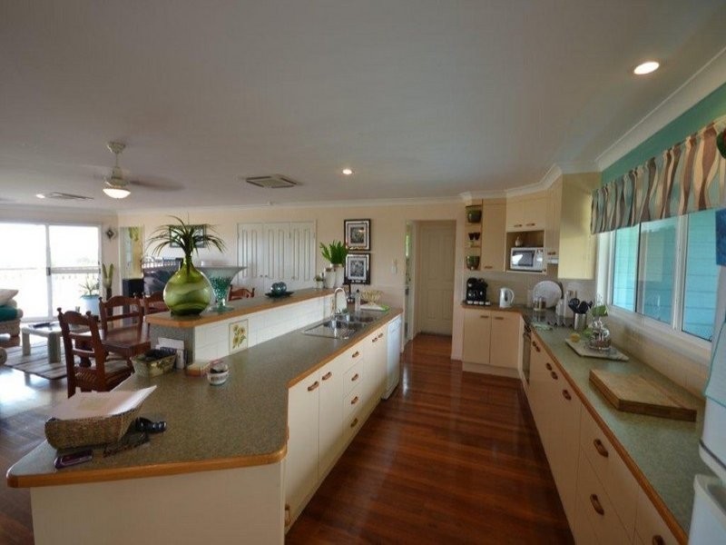 34 Lihs Street, Elliott Heads QLD 4670