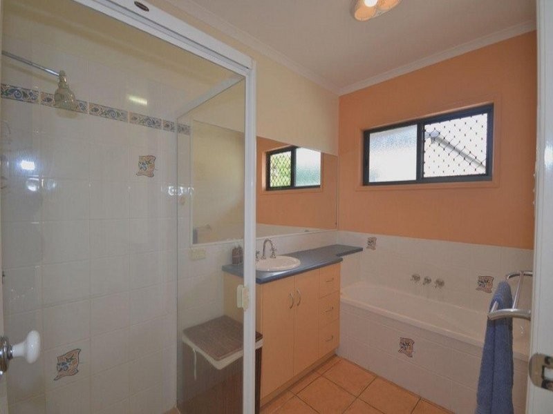 6 Gretton Court, Avoca QLD 4670