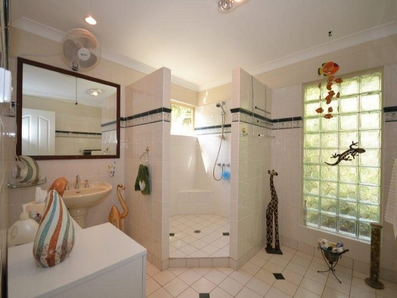 5 Petersens Road, Yandaran QLD 4673