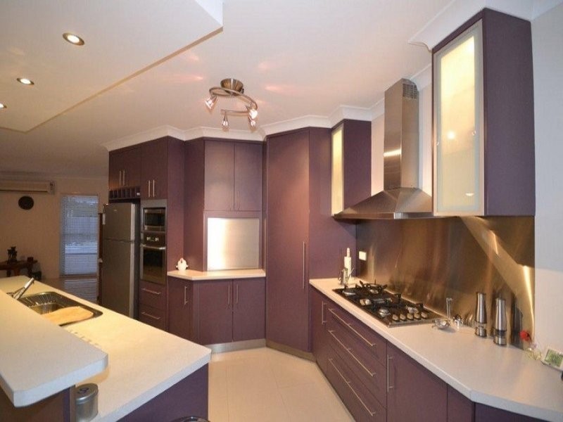 21 Back Hill Drive, Coral Cove QLD 4670