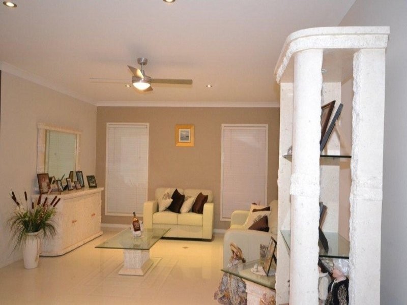 21 Back Hill Drive, Coral Cove QLD 4670