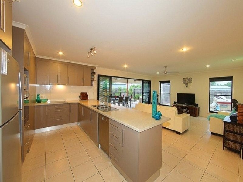 1 Seashell Court, Innes Park QLD 4670