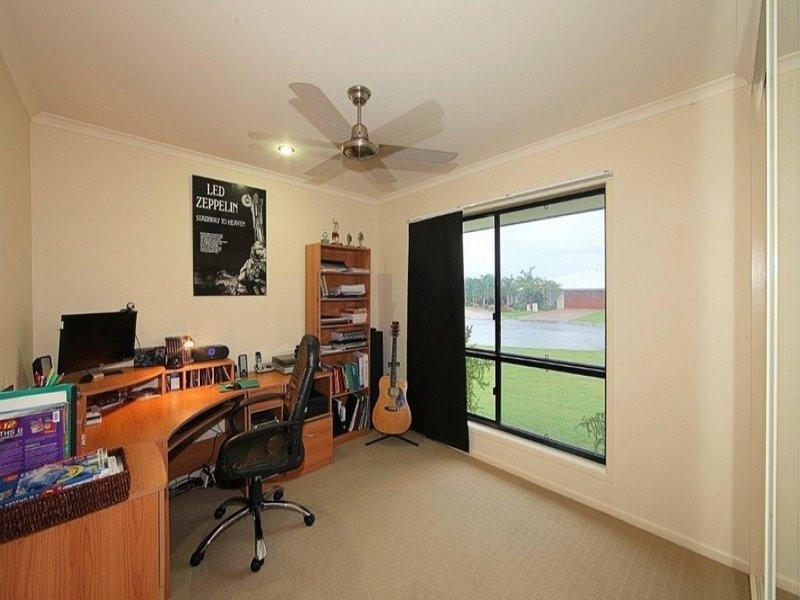 1 Seashell Court, Innes Park QLD 4670