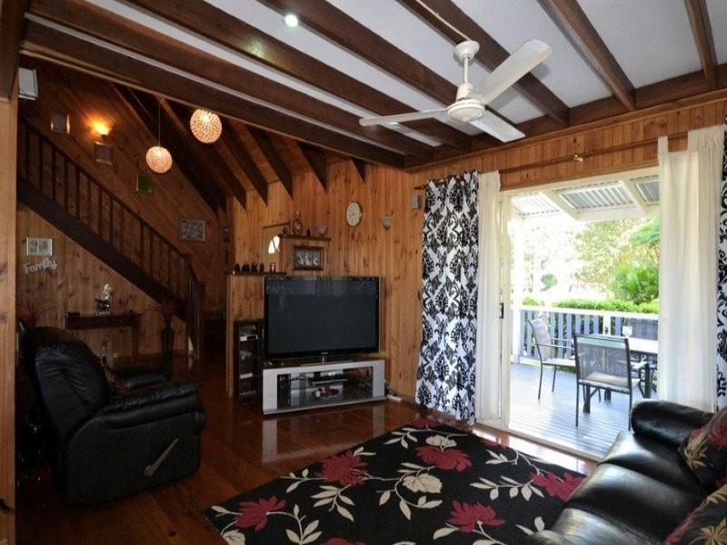 121 Tantitha Road, Gooburrum QLD 4670