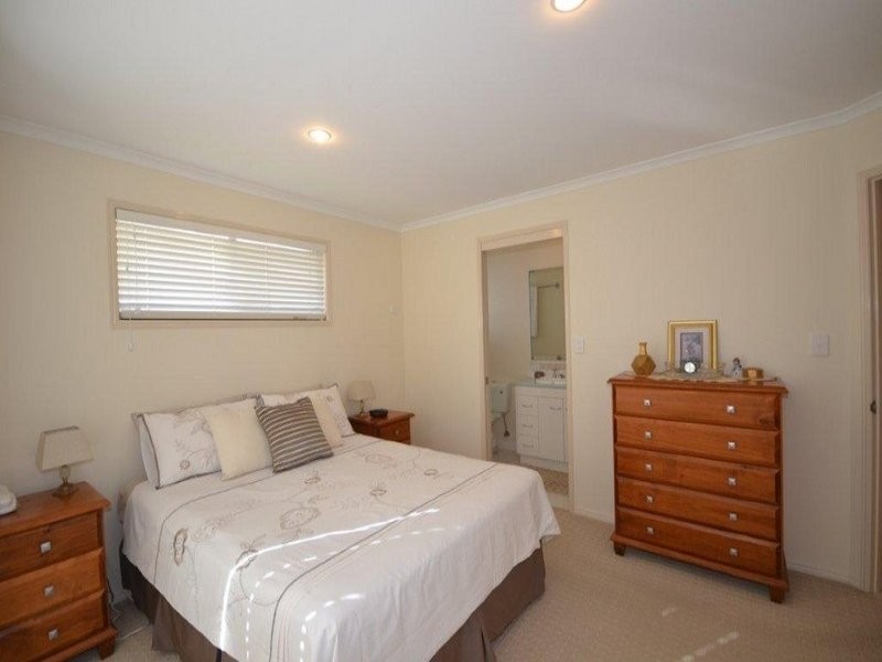 17 Palmer Avenue, Bargara QLD 4670