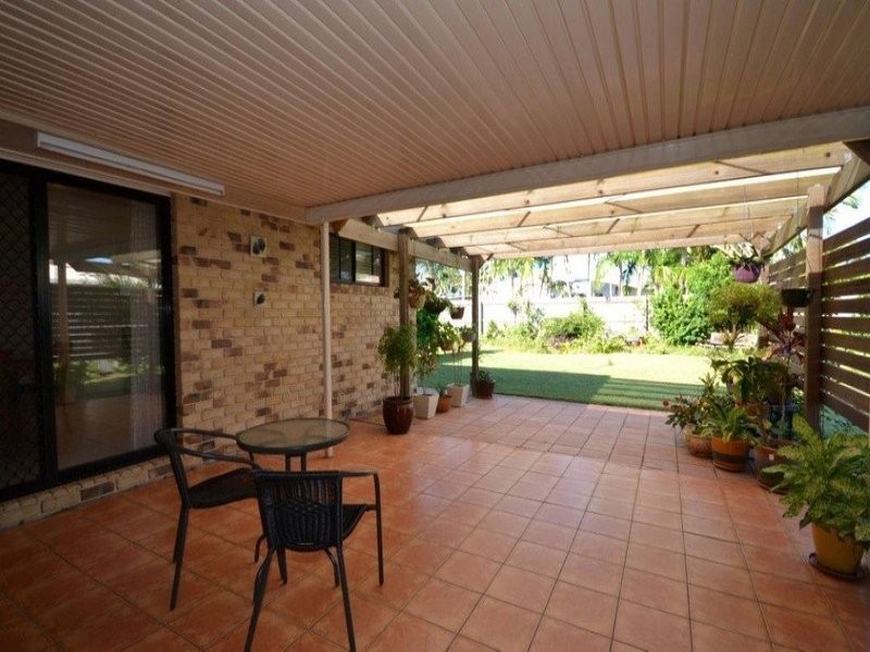 17 Palmer Avenue, Bargara QLD 4670