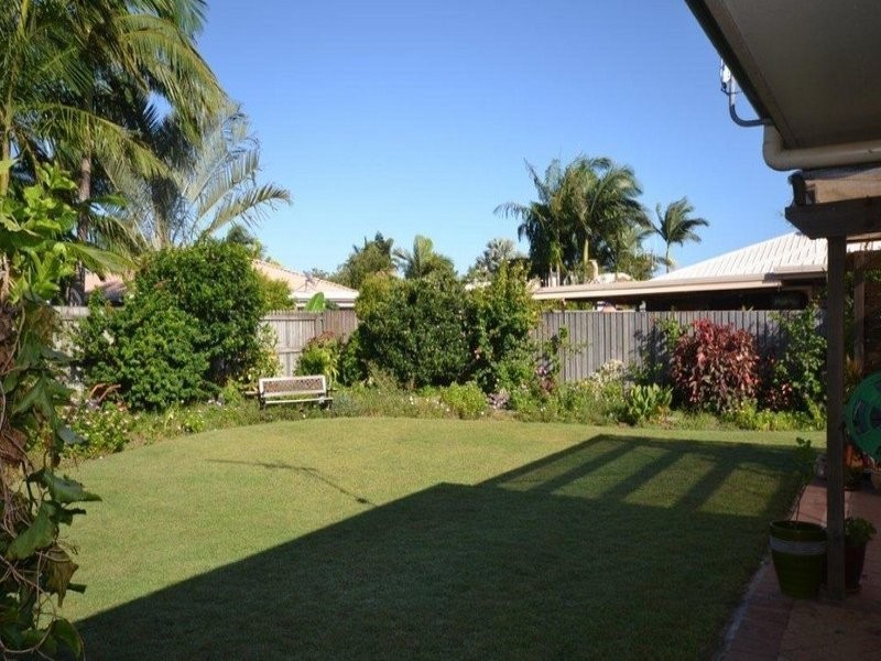 17 Palmer Avenue, Bargara QLD 4670